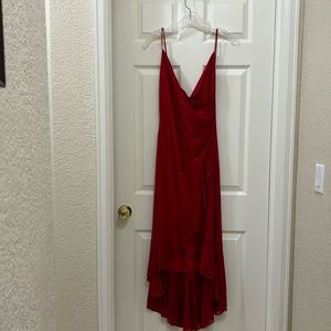 Misses or women’s evening gown, shimmery, red.